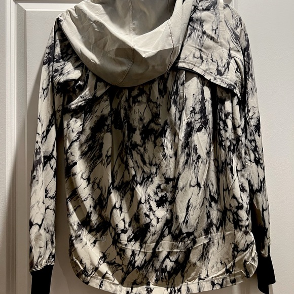 Lululemon Marble Track Jacket Size 4 - Picture 3 of 4